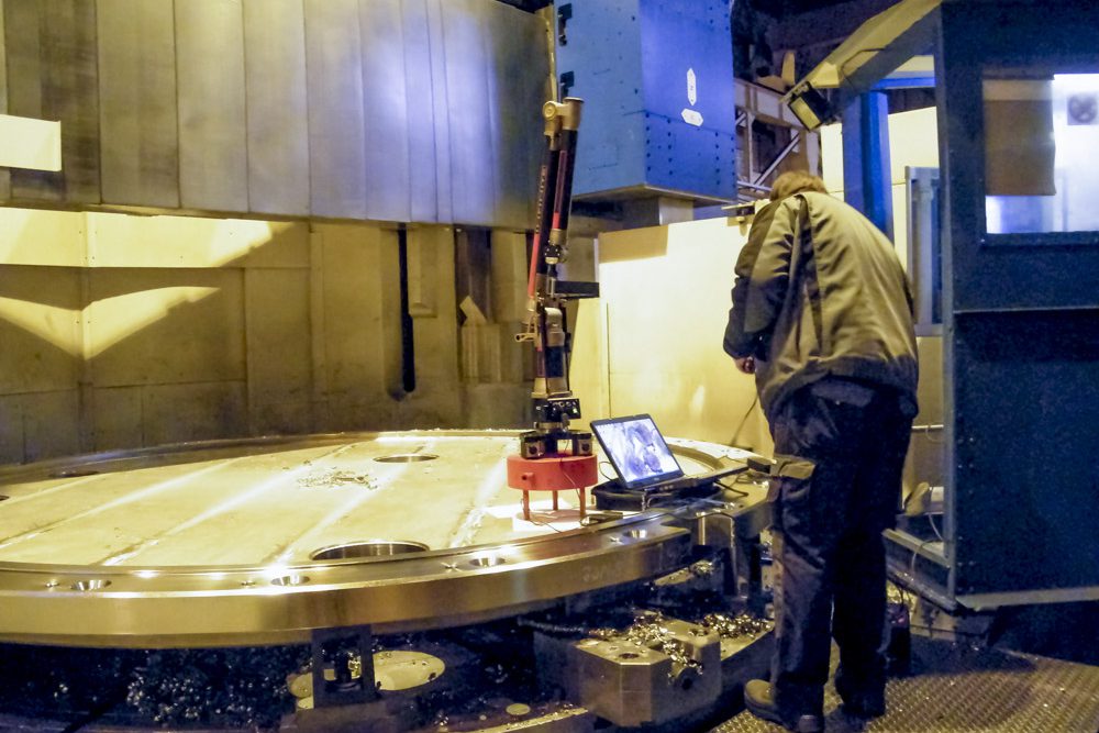 Machine outil verticale pour usinage de grande taille