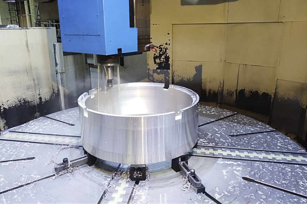 Usinage de grandes pièces sur machine outil